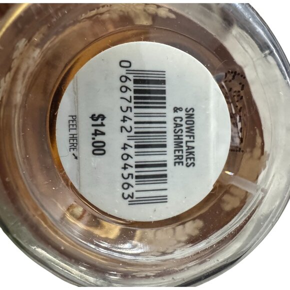 Bath Body Works Retired Snowflakes & Cashmere Mist 10 oz. New old stock - Picture 2 of 2